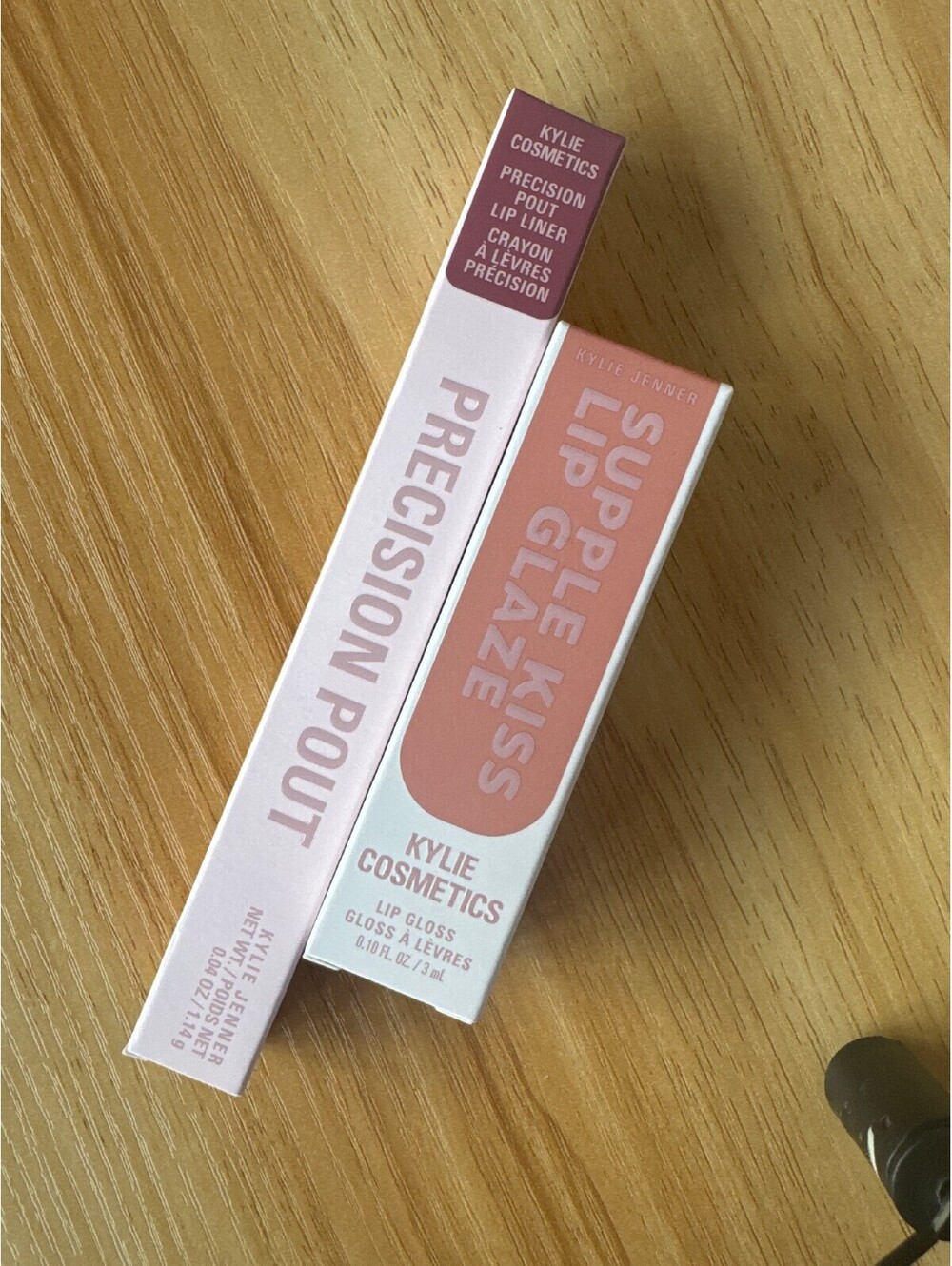 Kylie Cosmetics Lip Liner 355 Comes Naturally + Lip Glaze 004 Nude Kiss New